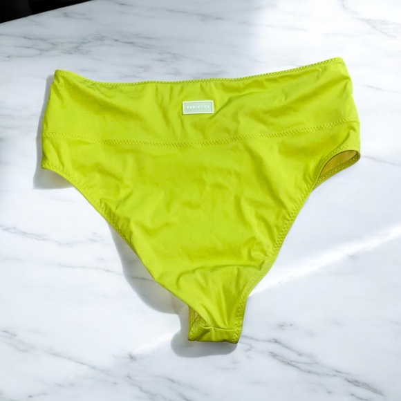 Fabletics Bikini Set - Picture 4 of 5